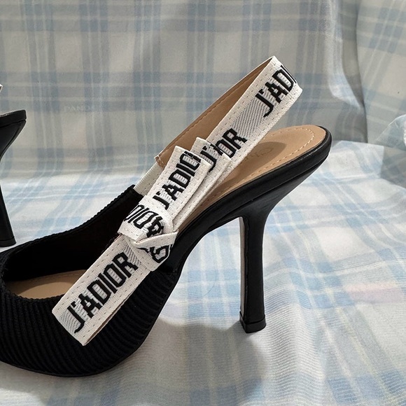 Dior Embroidered Strap Black Pumps - Picture 4 of 5